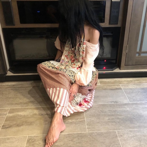 Jabot, magnolia pearl similar. Look alike ruffles colorful - Picture 16 of 16